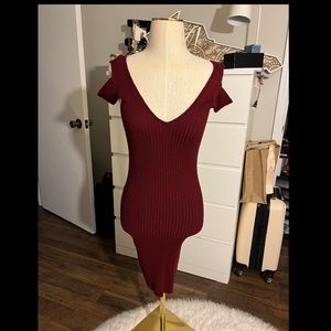 Kendall & Kylie midi dress in Wine red